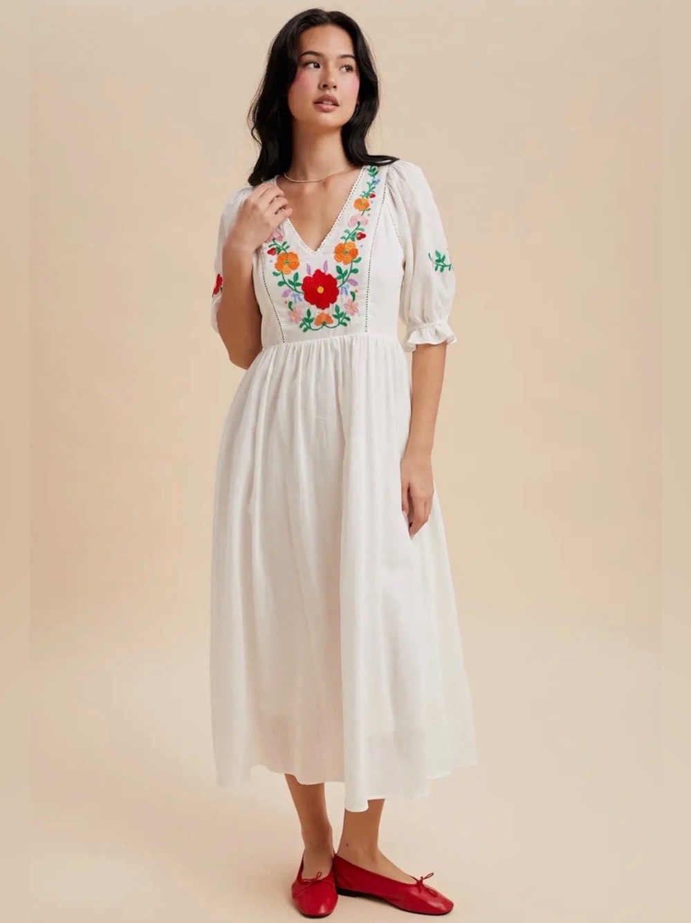 Urban Outfitters White Embroidered Boho Maxi Dress Floral Smocked 100% Cotton - Picture 12 of 16
